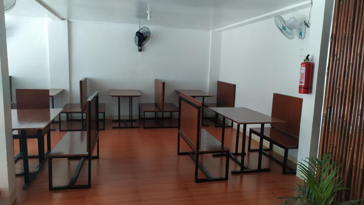 אל נידו Hotel Ashoka מראה חיצוני תמונה