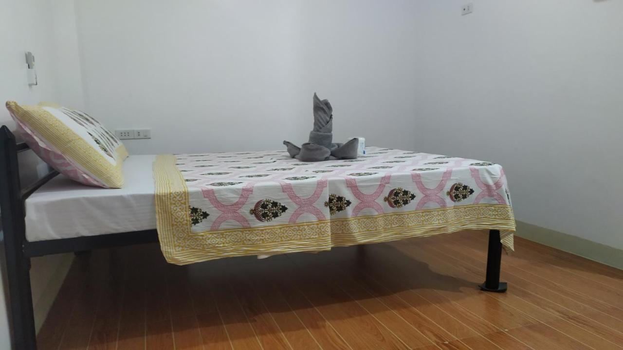 אל נידו Hotel Ashoka מראה חיצוני תמונה