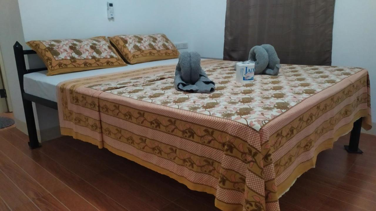 אל נידו Hotel Ashoka מראה חיצוני תמונה