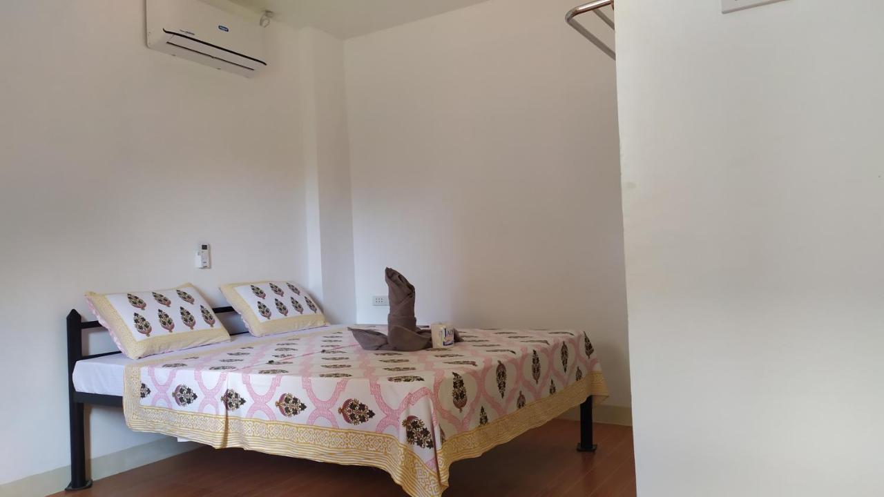 אל נידו Hotel Ashoka מראה חיצוני תמונה